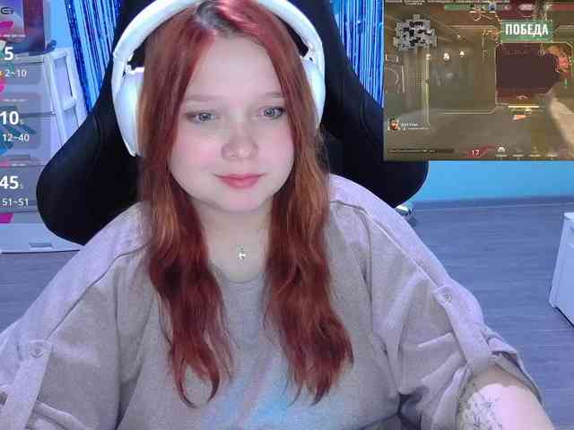 AlinaAdams webcam