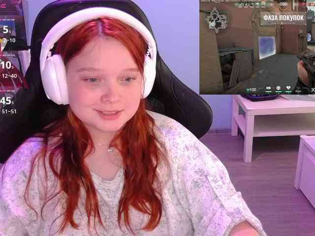 AlinaAdams webcam