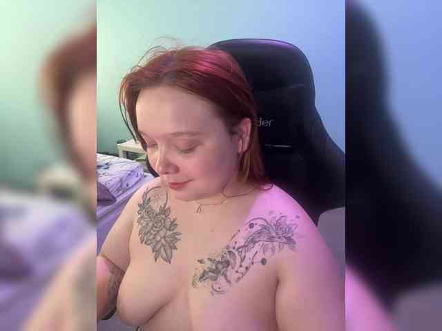 AlinaAdams webcam
