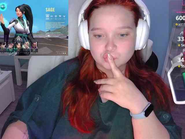 AlinaAdams webcam