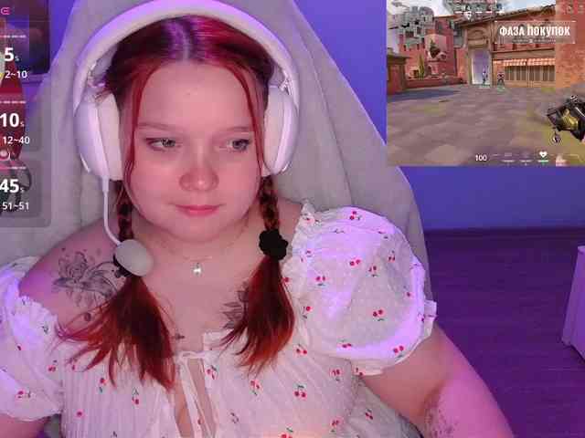 AlinaAdams webcam