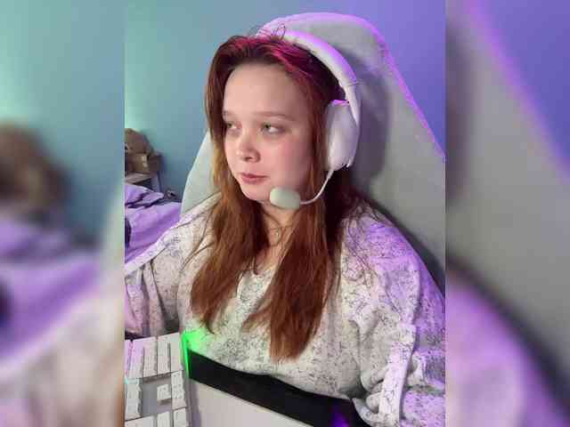 AlinaAdams webcam