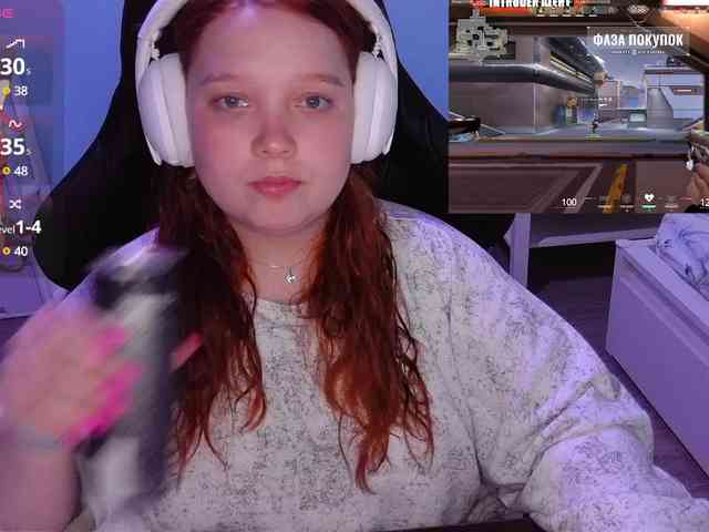 AlinaAdams webcam