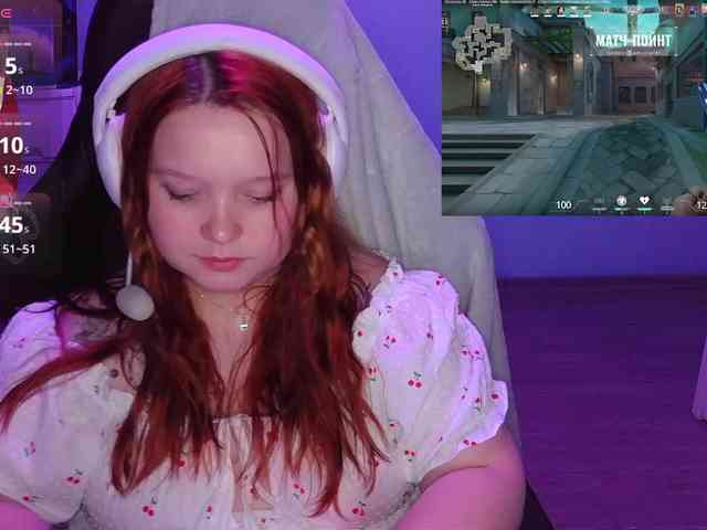 AlinaAdams webcam