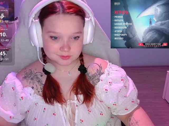 AlinaAdams webcam