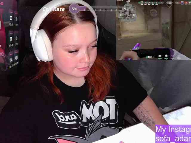 AlinaAdams webcam