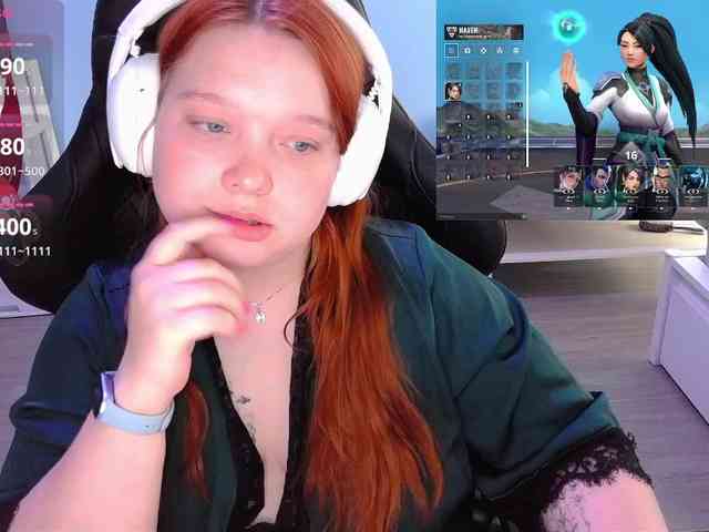 AlinaAdams webcam