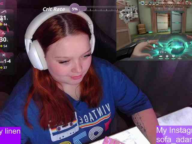 AlinaAdams webcam