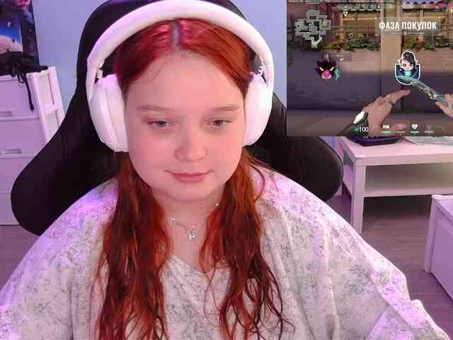 AlinaAdams webcam