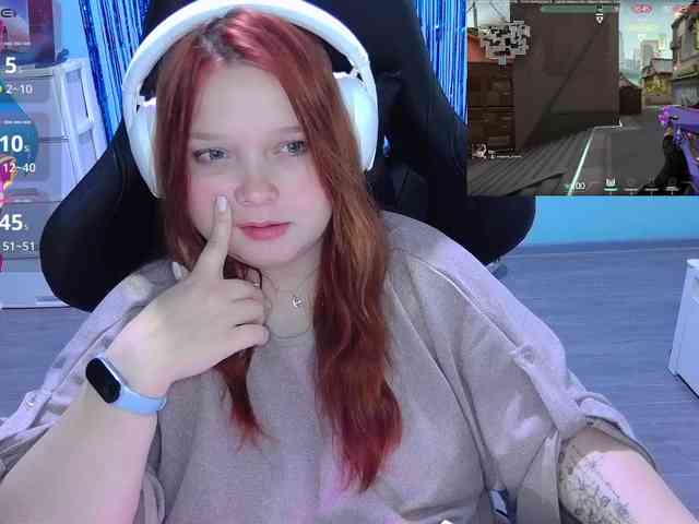 AlinaAdams webcam