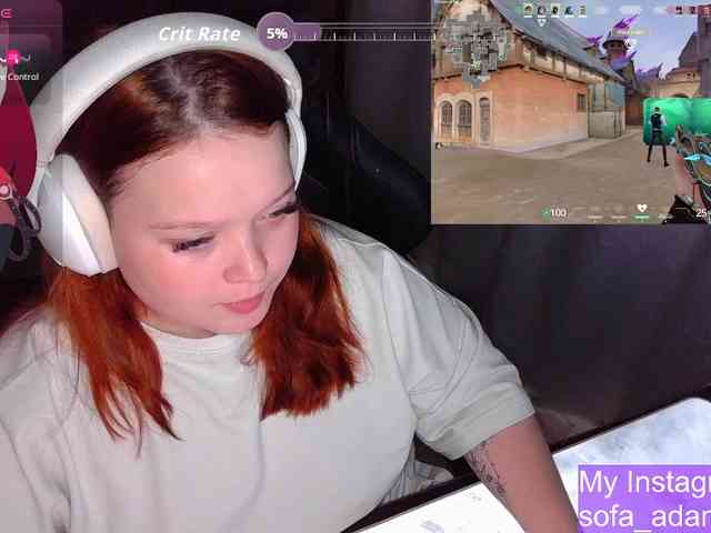 AlinaAdams webcam