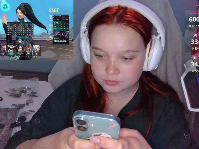 AlinaAdams webcam