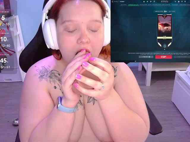 AlinaAdams webcam