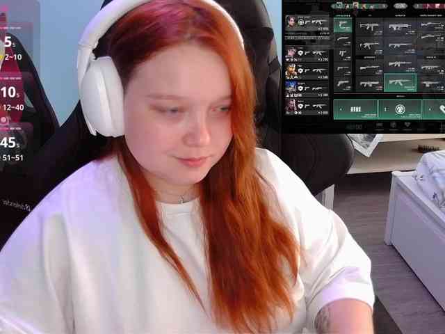 AlinaAdams webcam