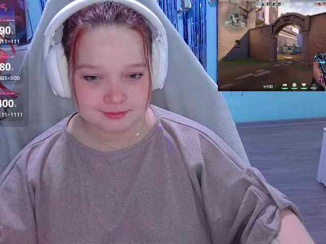AlinaAdams webcam