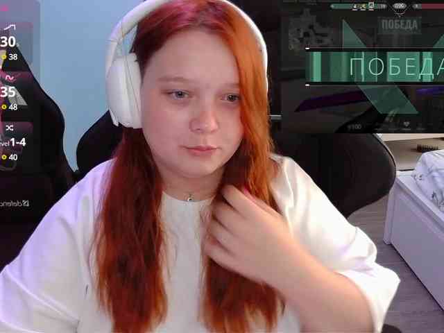 AlinaAdams webcam