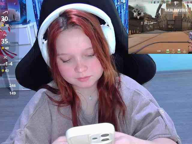 AlinaAdams webcam