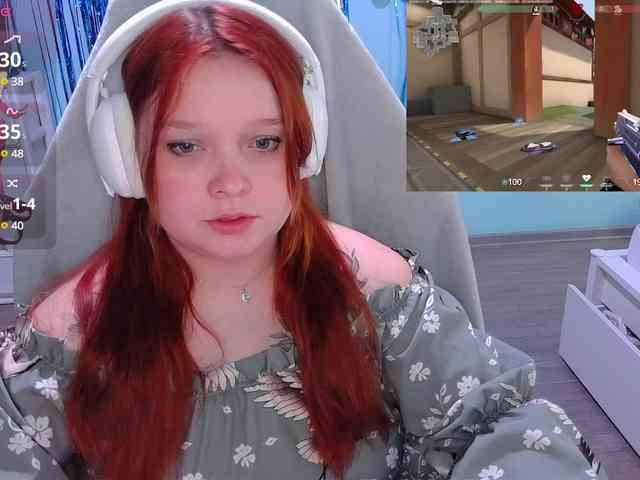 AlinaAdams webcam