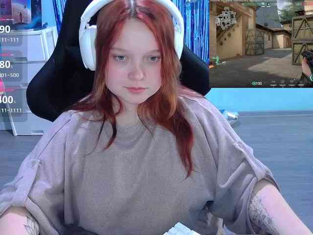 AlinaAdams webcam
