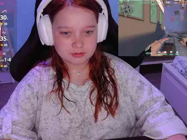 AlinaAdams webcam