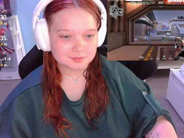 AlinaAdams webcam