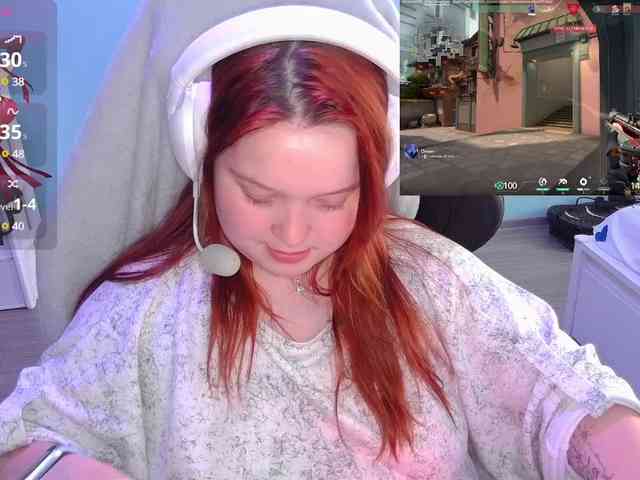 AlinaAdams webcam