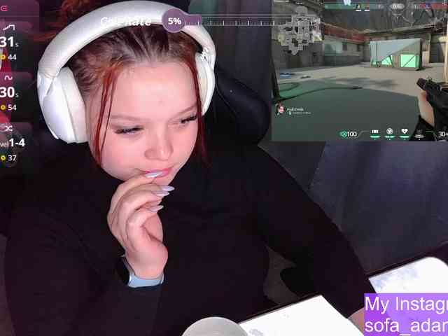 AlinaAdams webcam