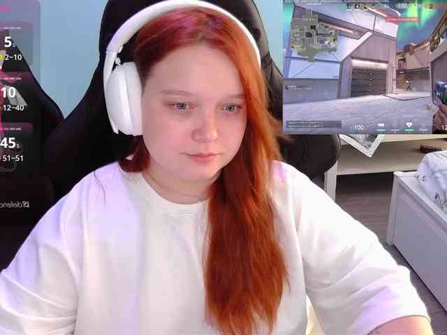 AlinaAdams webcam
