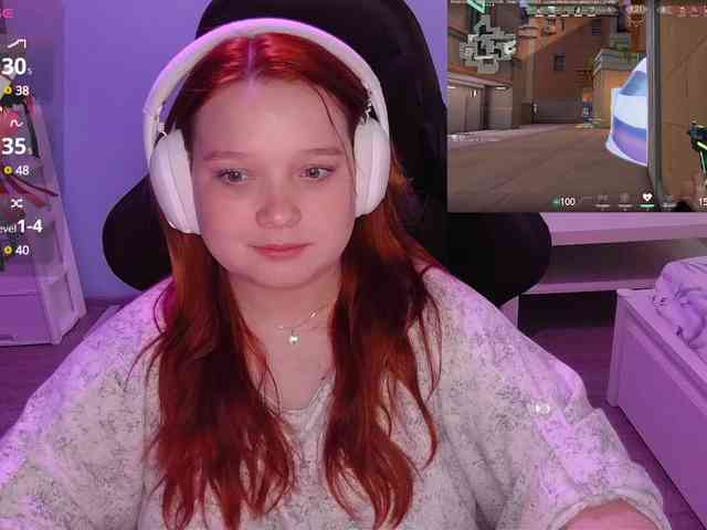 AlinaAdams webcam