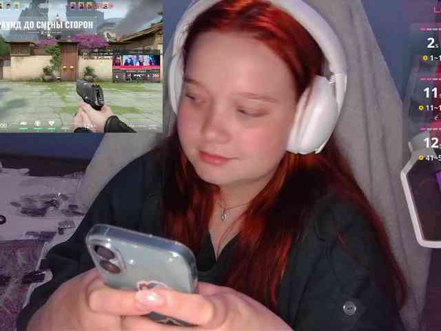AlinaAdams webcam