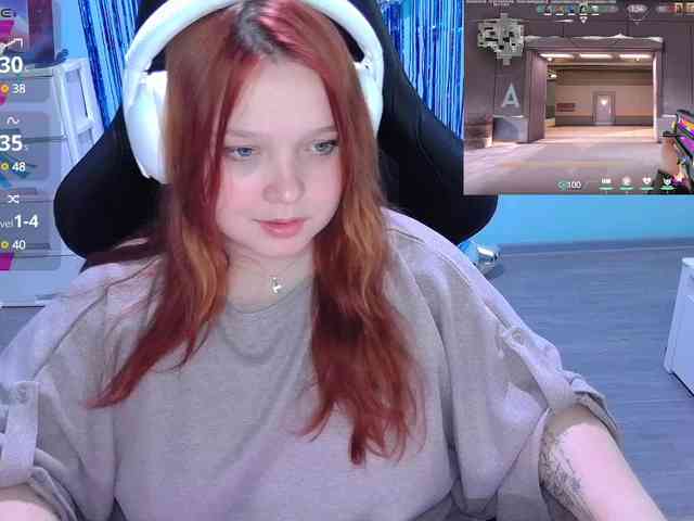 AlinaAdams webcam