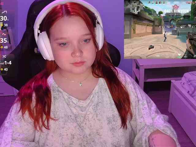 AlinaAdams webcam