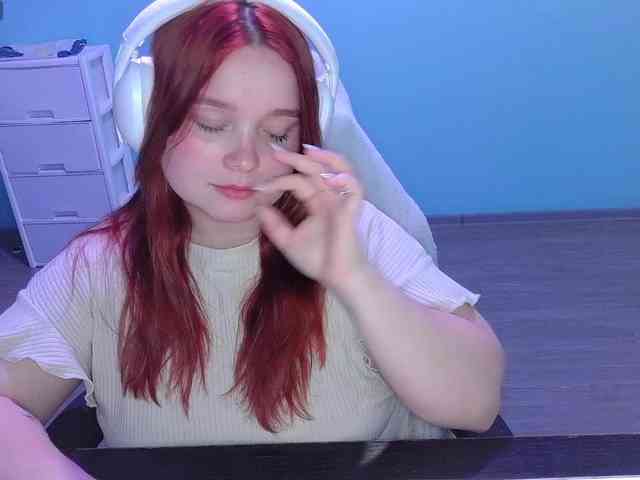 AlinaAdams AlinaAdams