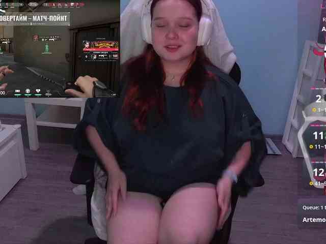 AlinaAdams webcam