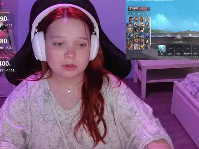 AlinaAdams webcam