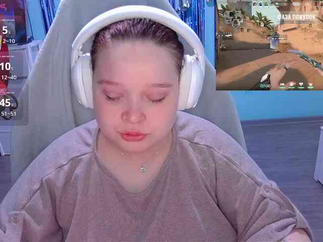 AlinaAdams webcam