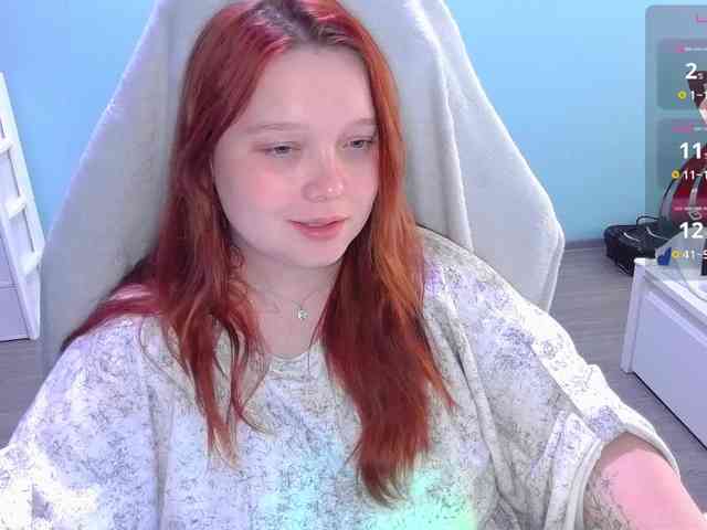 AlinaAdams webcam