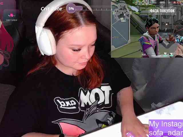 AlinaAdams webcam