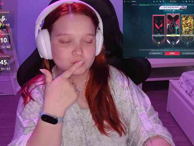 AlinaAdams webcam