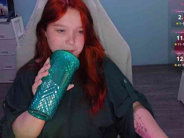 AlinaAdams webcam