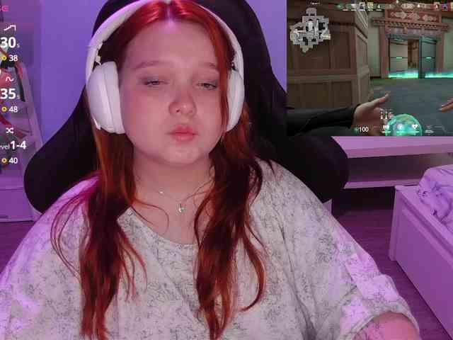 AlinaAdams webcam