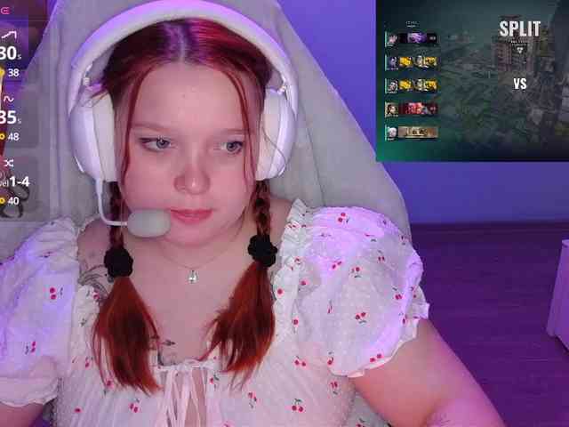 AlinaAdams webcam