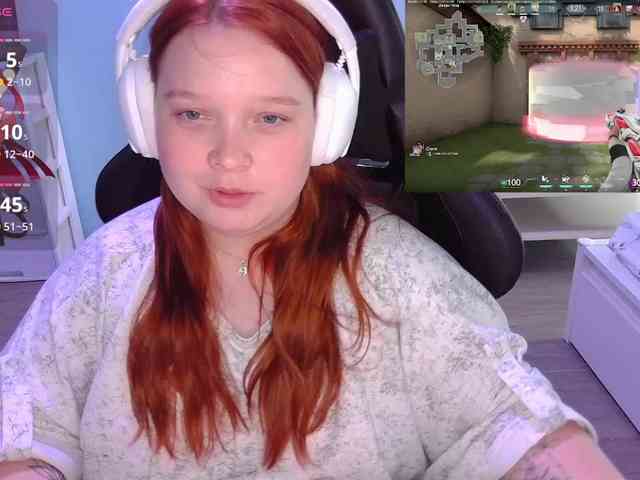 AlinaAdams webcam