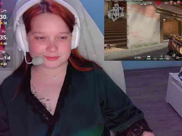 AlinaAdams webcam
