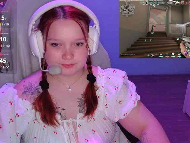 AlinaAdams webcam
