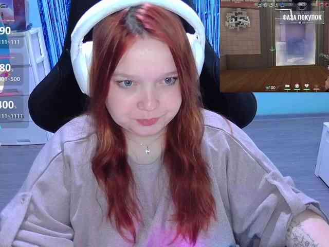AlinaAdams webcam