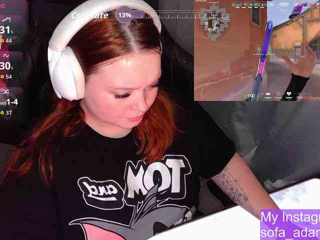 AlinaAdams webcam