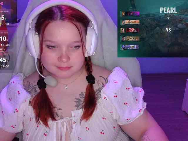 AlinaAdams webcam