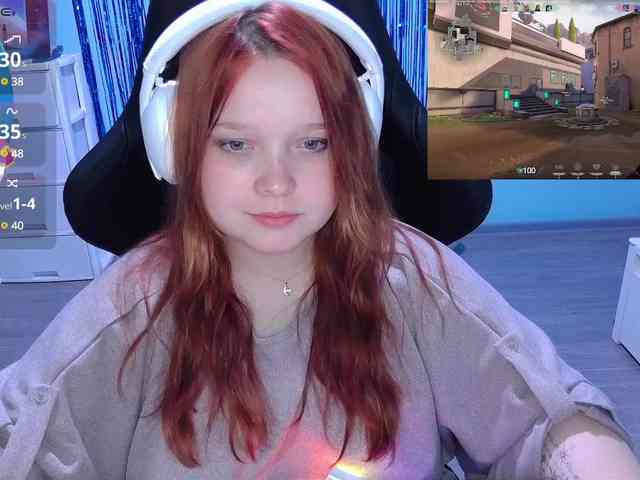 AlinaAdams webcam