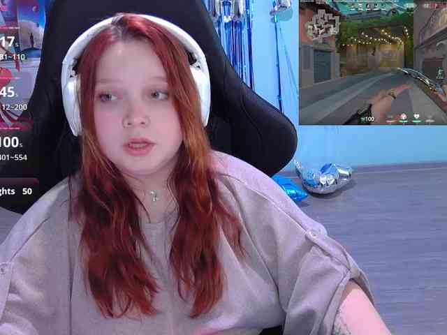 AlinaAdams webcam